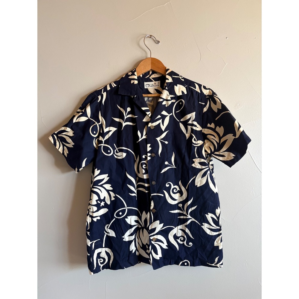 Alfred Shaheen 1950s Hawaiian‎ Shirt Navy Blue Floral Short Sleeve Coin Button M
